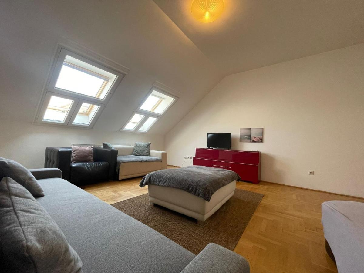 Novo Central Apartments Budapest Luaran gambar