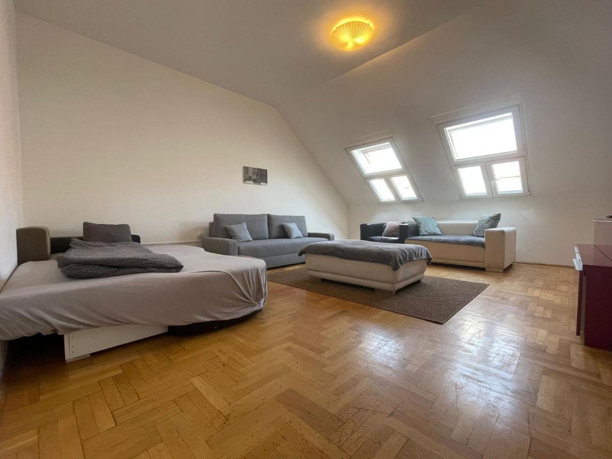 Novo Central Apartments Budapest Luaran gambar