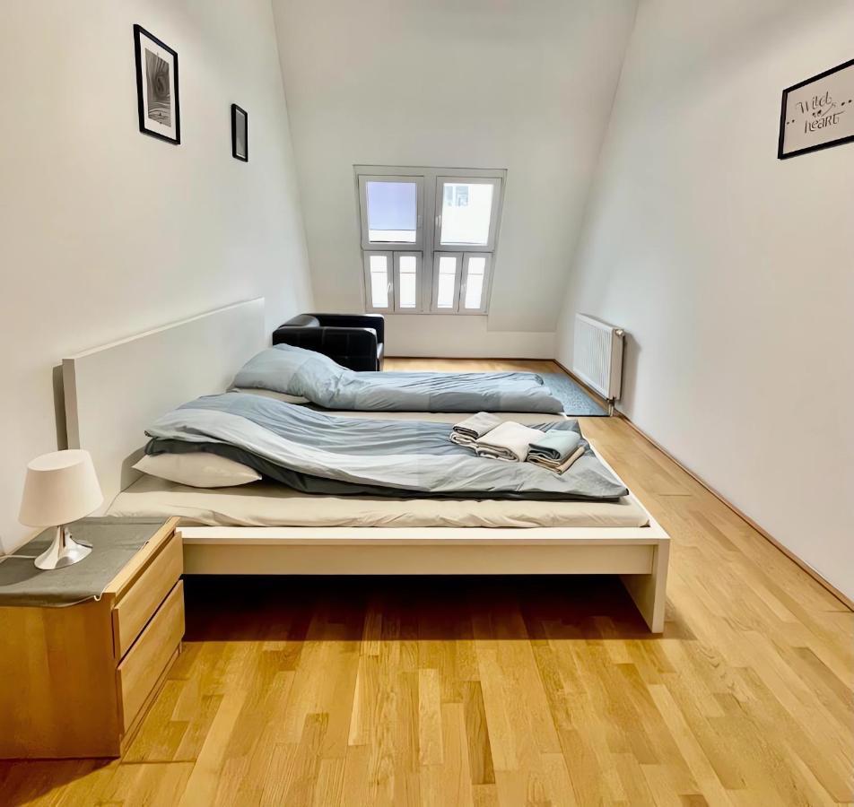 Novo Central Apartments Budapest Luaran gambar
